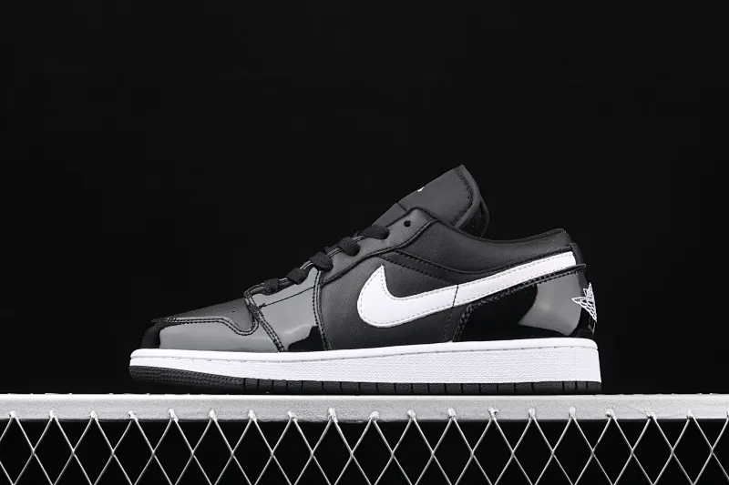 All categories Air Jordan Jordan series basketball shoes Air Jordan 1 Low Air Jordan 1 Low Black White AJ1 Joe 1 black and white small patent leather 553560-002